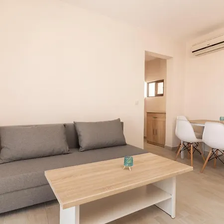 Sun & Sea Apartament *