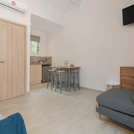 Sun & Sea Apartment *